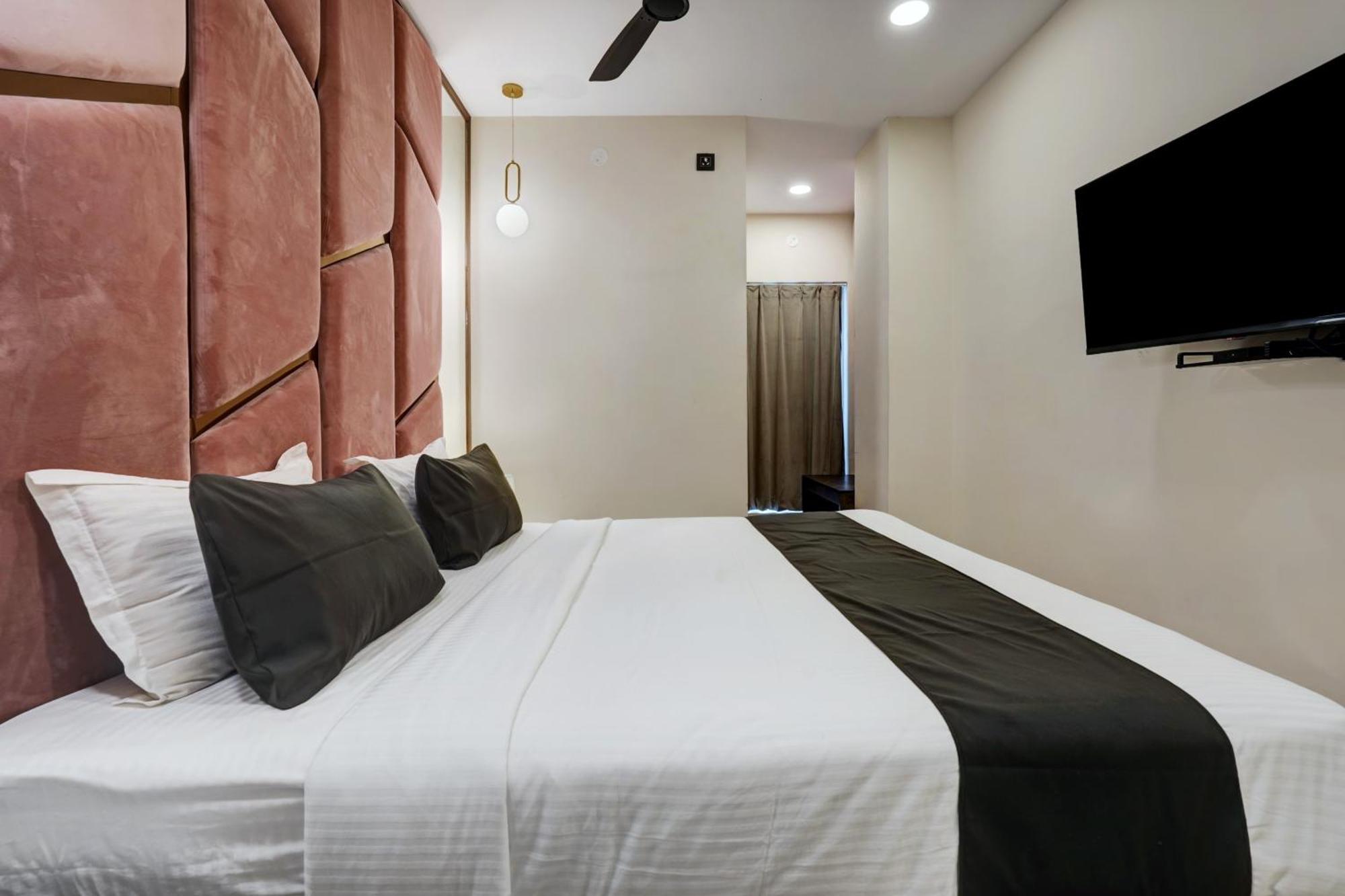 Astra Hotels & Suites - Koramangala 班加罗尔 外观 照片